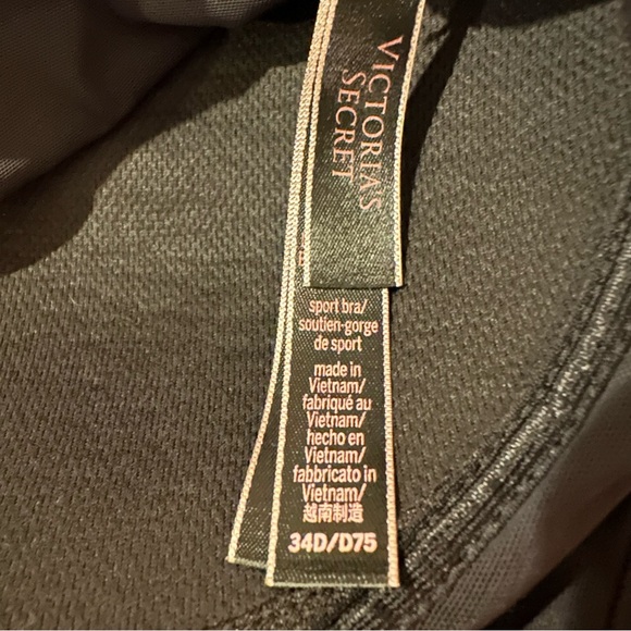 Victoria’s Secret Allegro Support Flow On Point Lined Sport Bra Black Size 34D - Picture 8 of 11